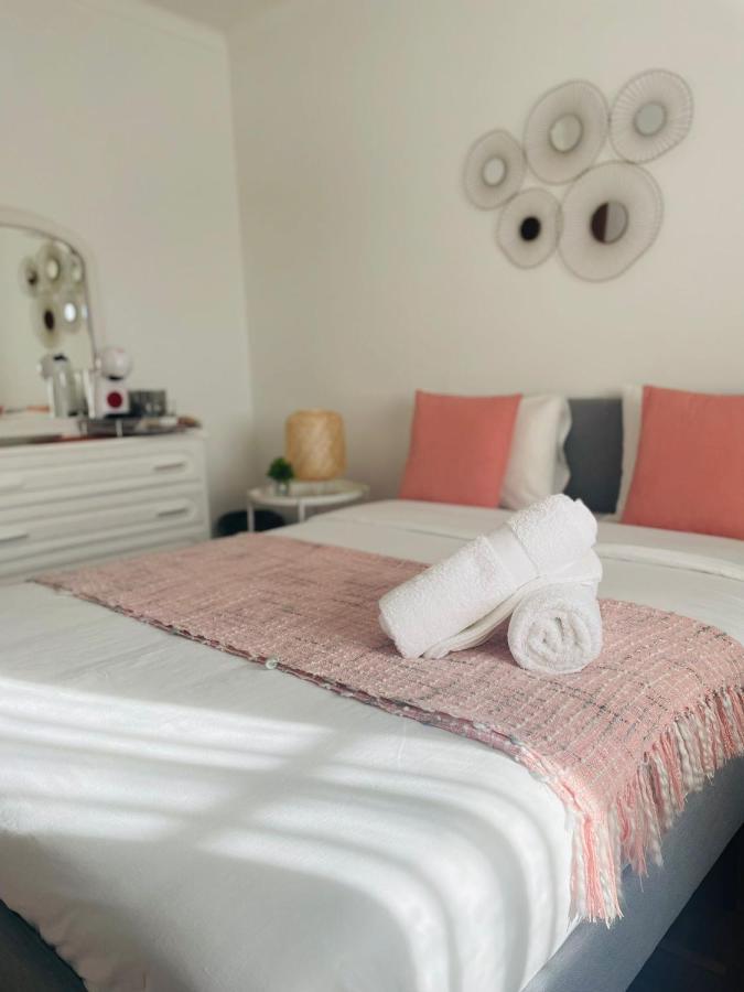 נאזרה Besugo'S House Rooms & Apartment מראה חיצוני תמונה